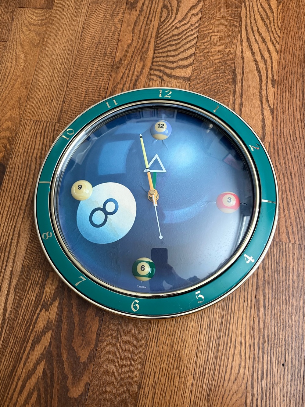 Billiards Quartz Round Wall Clock Pool Balls Game Room Mancave Ball 8 - Works